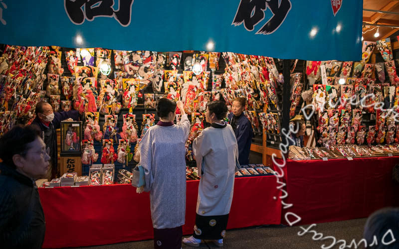 浅草寺の羽子板市と東京タワー